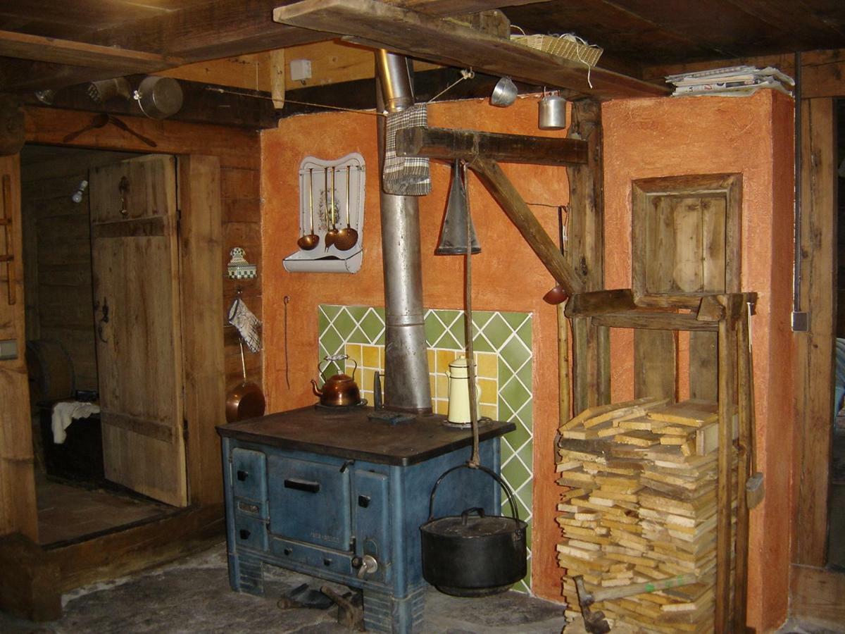 Reine Des Aravis - Chalet Isole 弗吕梅 外观 照片