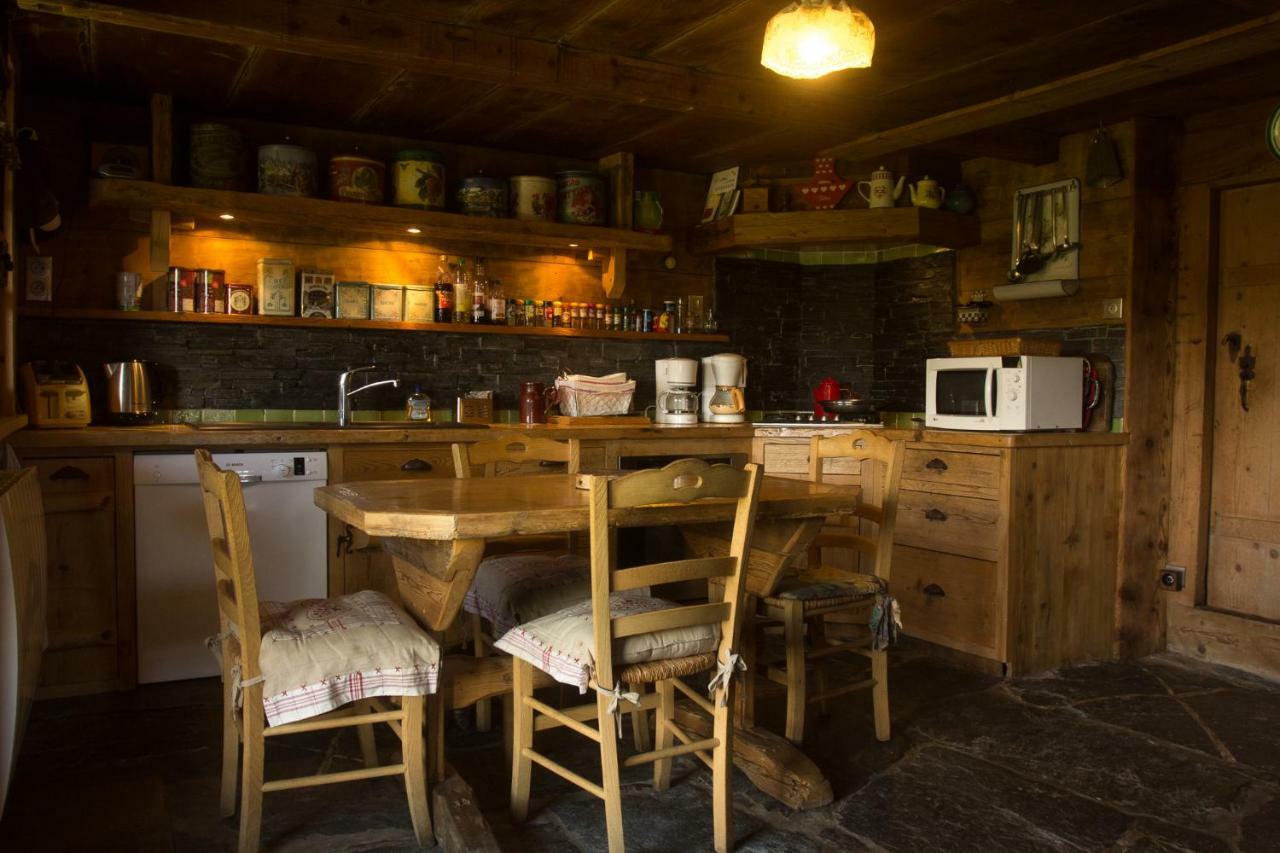 Reine Des Aravis - Chalet Isole 弗吕梅 外观 照片
